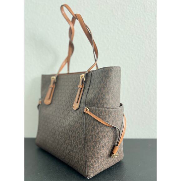 NWT Michael Kors Voyager Tote Bag - Picture 3 of 6